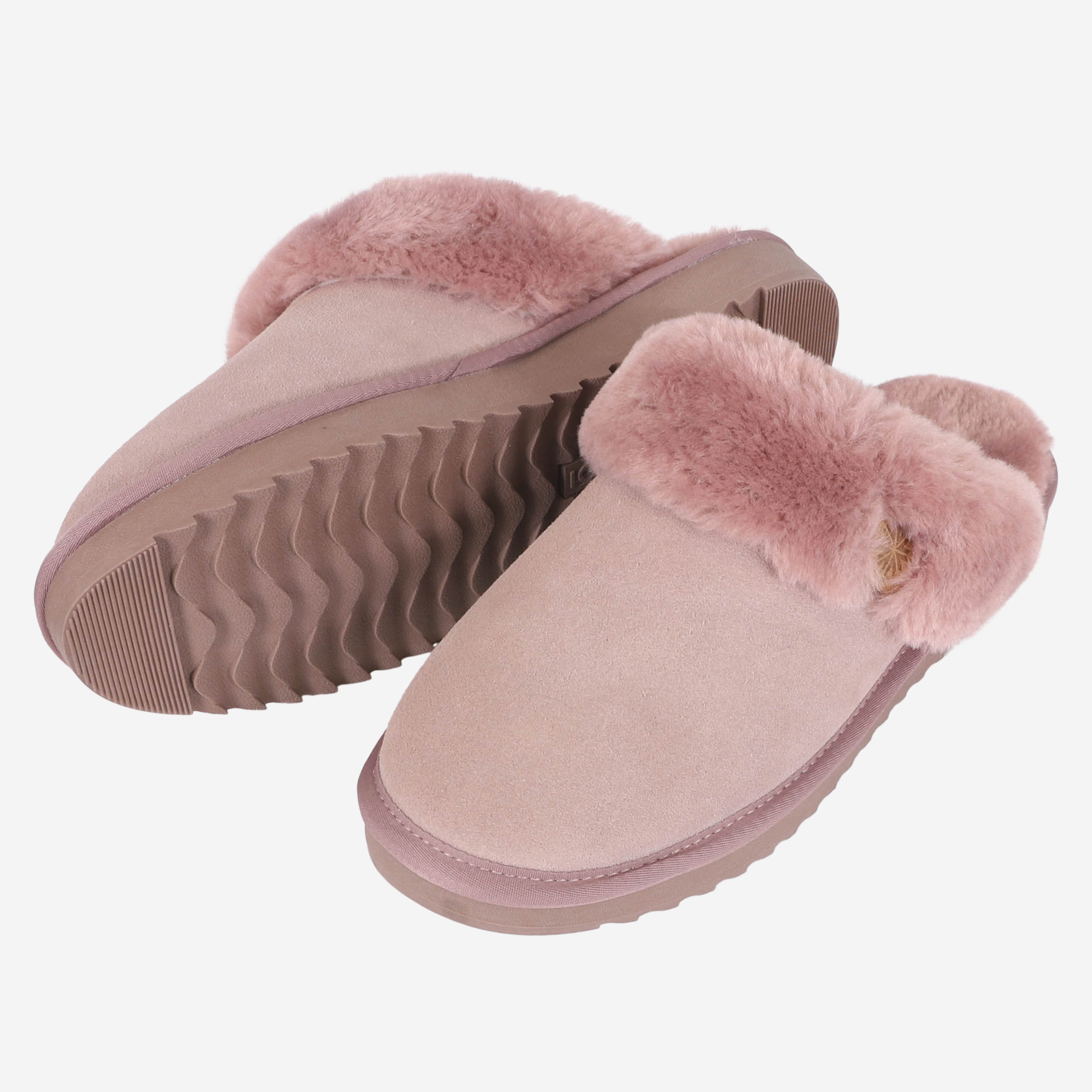 natthagi-pink-suede-slippers-iceland_500.jpeg